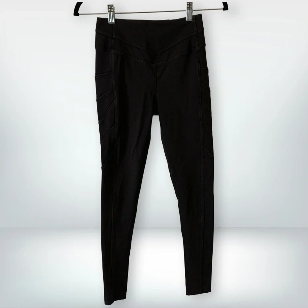 Free People Movement High-Rise Moto Leggings in Black, size XS